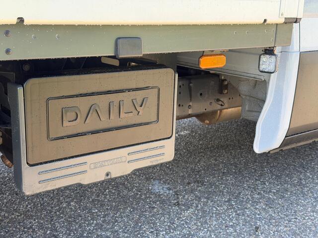 Iveco DAILY 35C18 Dubbelcabine Openlaadbak Automaat Airco Cruisecontrol Trekhaak