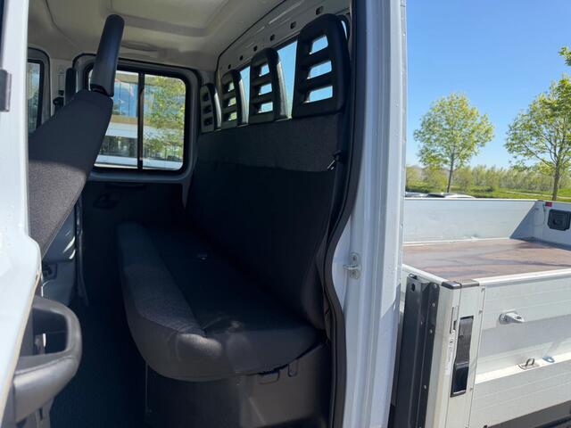 Iveco DAILY 35C18 Dubbelcabine Openlaadbak Automaat Airco Cruisecontrol Trekhaak