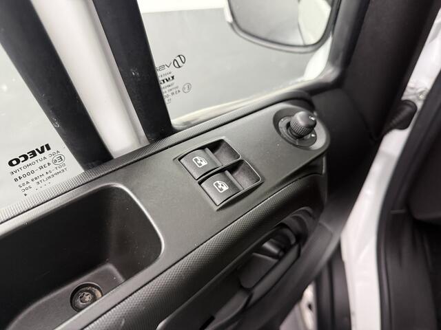 Iveco DAILY 35C16 3.0L Bakwagen+Laadklep | 2,38 Mtr Laadhoogte | Airco | Cruise | 3-Zits