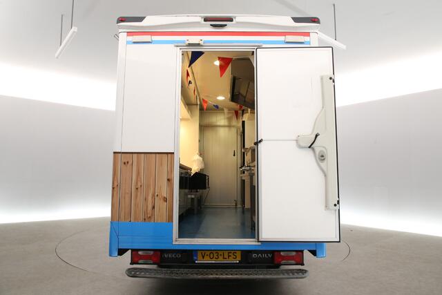 Iveco DAILY 35S14 2.3 410 | Viskraam | Foodtruck | Verkoopwagen | Patatkraam | Eventtruck | Snackwagen | Zijdeur | Airco | Treeplank