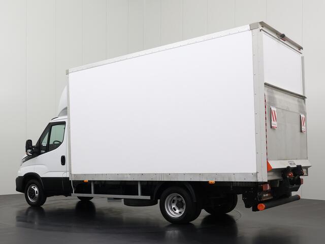 Iveco DAILY 35C16 3.0L Bakwagen+Laadklep | 2.37 Mtr Hoog | Fabrieksgarantie | Camera | Dakspoiler | Airco | Cruise | 3-Zits