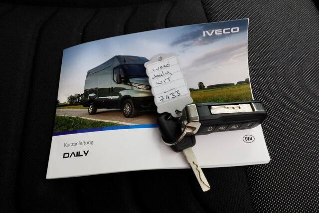 Iveco DAILY 35S21 3.0 210pk L2H2 HiMatic Automaat LED/Airco/Trekhaak 3500kg NIEUW 11-2024