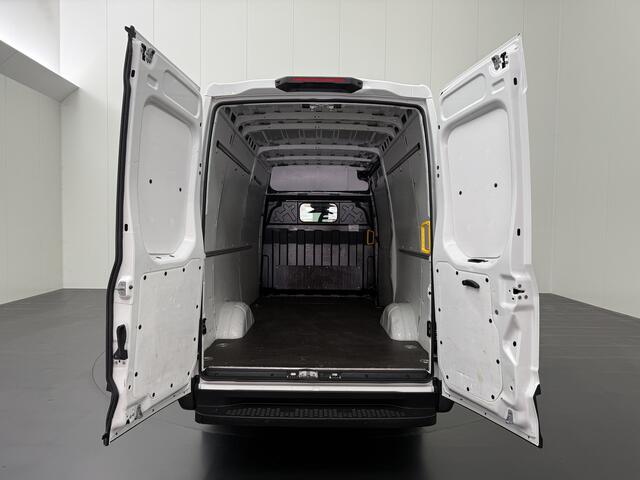 Iveco DAILY 35S16 L2H2 | 3500 Kg Trekken | Airco | 3-Zits | Betimmering