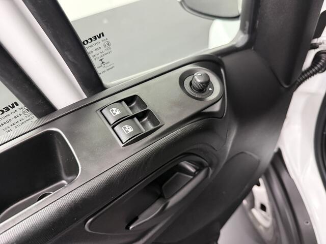 Iveco DAILY 35C16H Koelbakwagen | Dakspoiler | Zijdeur | Airco | Cruise | 3-Zits