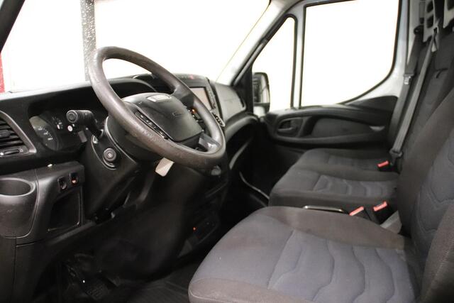 Iveco DAILY 35S14V AUTOMAAT L2H2 3500KG TREKVERMOGEN