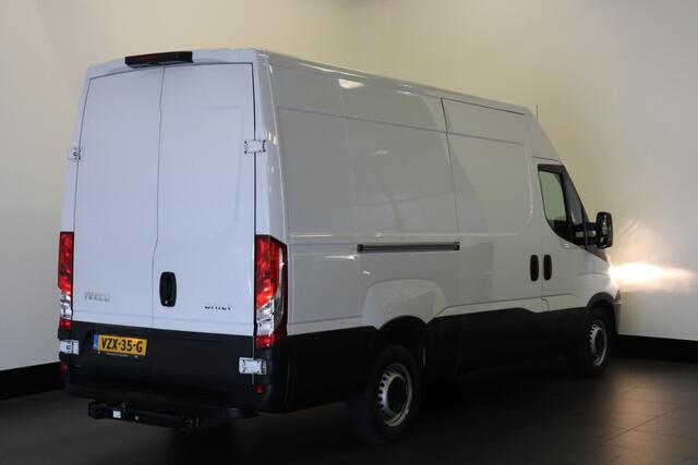 Iveco DAILY 35S12V 2.3 L2H2 EURO 6 - Airco - Cruise - Camera - ¤13.900,- Excl.