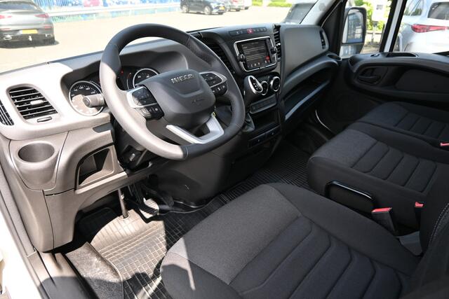 Iveco DAILY 35S18 L4H3 Maxi 3.0 180 pk Hi-Matic LED, ACC, Geveerde stoel, Camera, Navigatie