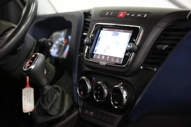Iveco DAILY 35C18H 3.0 AUTOMAAT TREKHAAK OPEN LAADBAK