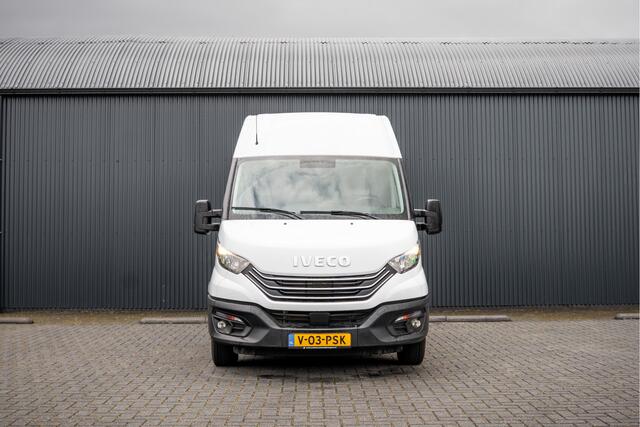Iveco DAILY 35S18 175 PK 3.0 Liter! | Automaat | 3.500 KG trekgewicht | Camera | Cruise | Airco | Trekhaak | 3-Zits