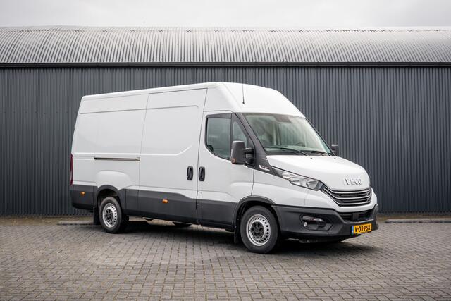 Iveco DAILY 35S18 175 PK 3.0 Liter! | Automaat | 3.500 KG trekgewicht | Camera | Cruise | Airco | Trekhaak | 3-Zits