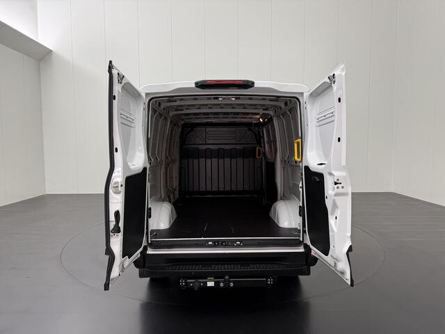 Iveco DAILY 35S16V Hi-Matic Automaat L2H1 | 3500Kg Trekhaak | Led | Navigatie | Camera | Airco | Cruise | Betimmering