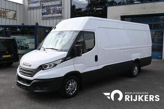 Iveco DAILY 35S18 3.0 180 pk L4H2 Maxi Hi-Matic LED, ACC, Geveerde stoel, Camera, Navigatie
