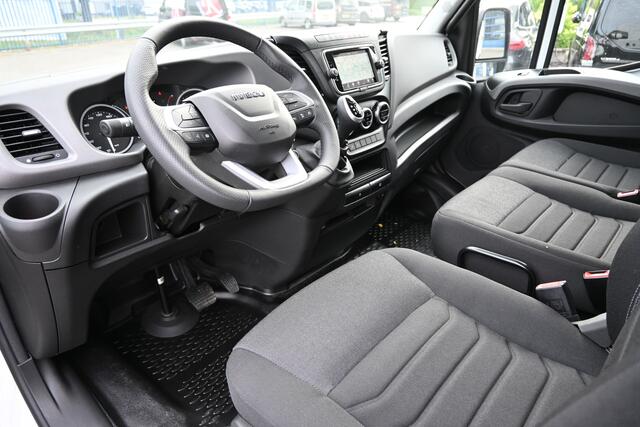 Iveco DAILY 35S18 3.0 180 pk L4H2 Maxi Hi-Matic LED, ACC, Geveerde stoel, Camera, Navigatie