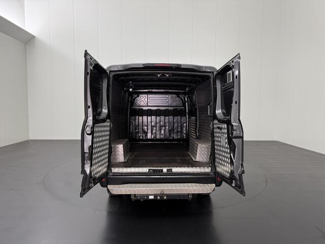 Iveco DAILY 35S18 3.0L Hi-Matic Automaat L2H1 | Navigatie | Camera | Airco | Cruise | 3-Zits
