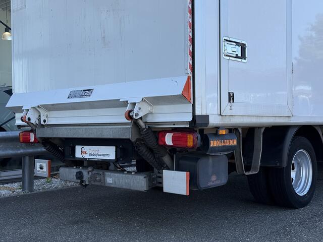 Iveco DAILY 35C18H 3.0 Bakwagen met laadklep | Zijdeur | Trekhaak | Dubbel lucht | Navi | Cruisec. | LED
