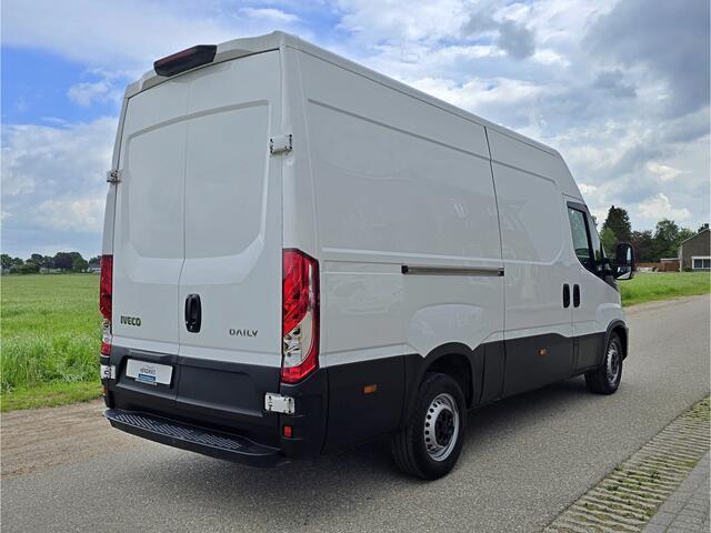 Iveco DAILY 35S14V 352L H2 - Euro 6 - 140 Pk - Dubbel Lucht - Airco - Cruise Control