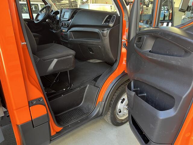 Iveco DAILY 35C14 2.3 375 Laadklep 500kg Trekhaak 3500kg trekgewicht Airco 2-Persoons Open laadbak Pick-up P-up Bakwagen Telefoonverbinding 1e eigenaar Euro 6 Bpm vrij !!!