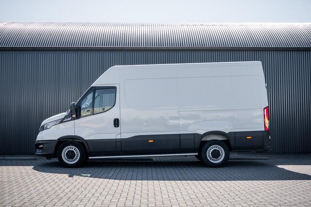 Iveco DAILY 35S14V 2.3 L2H2 | Automaat | 1e Eigenaar | Euro 6 | Cruise | Climate | Trekhaak