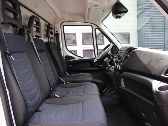 Iveco DAILY 35S16 Hi-Matic Automaat Euro 6 Bakwagen - Laadklep - Cruise - Clima