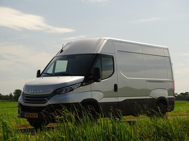 Iveco DAILY 35S18 175PK L1|H2 Luchtvering | Chauf.stoel | LEER | Camera | Full Options!!