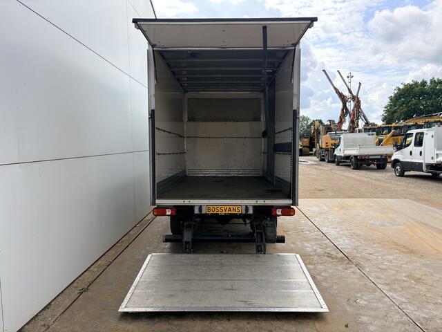 Iveco DAILY 35C16 3.0 160PK Bakwagen Laadklep Zijdeur Camera Climate Control Bluetooth Meubelbak Koffer