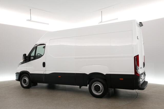 Iveco DAILY 2.3 160PK L2H2 | 3500KG Trekgew. | Clima | 3 Zits | Parkeersens.