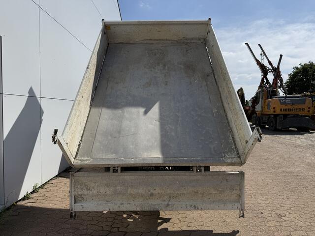 Iveco DAILY 35C16 3.0 Dubbele Cabine Kipper Dubbellucht 3,5t Trekhaak 6 Stoelen Airco Cruise Control Benne Tipper