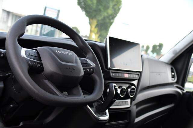 Iveco DAILY 35S18 L2H2 PB Edition FACELIFT! Virtual, Adaptieve Cruise, Camera, Carplay, Automaat, 3500kg Trekhaak, Sensoren, 180pk, Multimedia, Uniek!