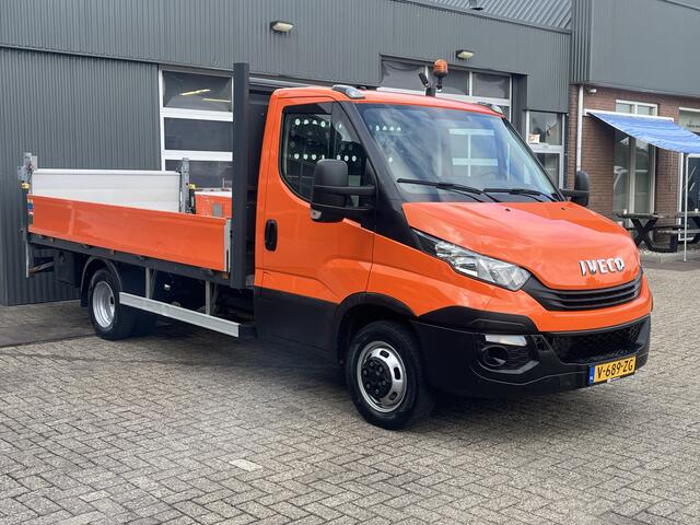 Iveco DAILY 35C14 2.3 375 Laadklep 500kg Trekhaak 3500kg trekgewicht Airco 2-Persoons Open laadbak Pick-up P-up Bakwagen Telefoonverbinding 1e eigenaar Euro 6 Bpm vrij !!!