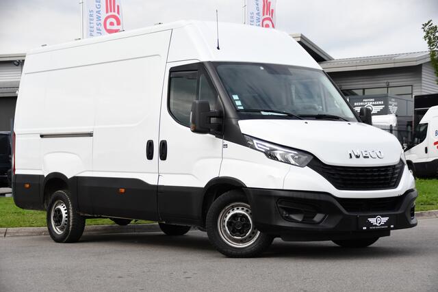 Iveco DAILY 35C16V 2.3 352 H2 Edition Camera, Cruise, Airco, 3500kg Trekhaak, LED, Clima ,Radio, 160pk, Uniek!