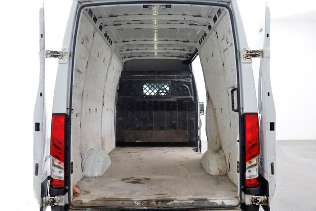 Iveco DAILY 35S16 160pk E6 L2H2 HiMatic Automaat Airco/Camara/Trekhaak 3500kg 07-2017