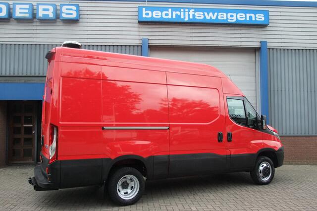 Iveco DAILY 35C14V 2.3 352 H3 L3 / Dubbel lucht/ 3500kg trekgewicht/ Nette auto!