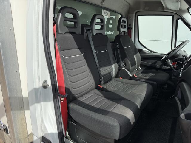 Iveco DAILY 35C16 3.0 160PK Bakwagen Laadklep Zijdeur Camera Climate Control Bluetooth Luchtgeveerde stoel Meubelbak Koffer