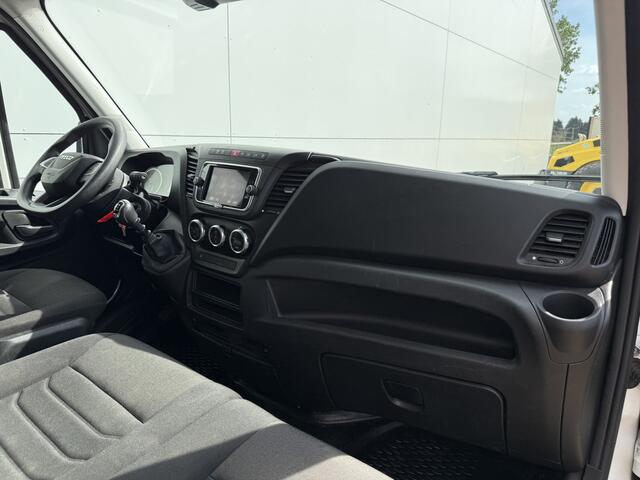 Iveco DAILY 35C16 3.0 160PK Bakwagen Laadklep Zijdeur Camera Climate Control Bluetooth Luchtgeveerde stoel Meubelbak Koffer