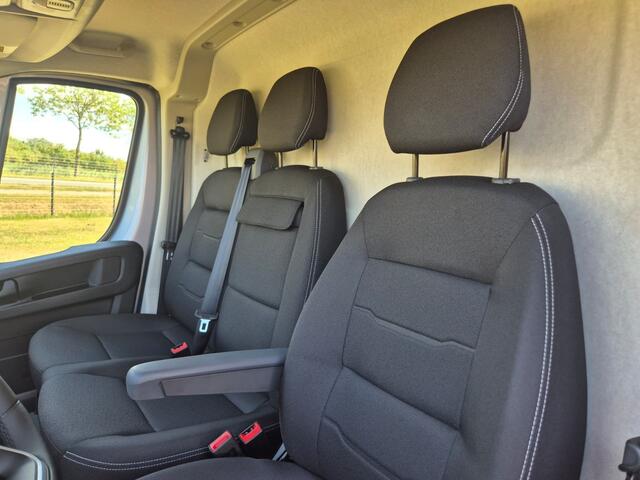 Iveco SuperJolly 4.25t L3H2 Heavy 110 kWh Wit Full Option Adaptieve Cruise Control, Navigatie, LED Koplampen