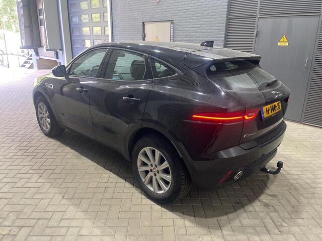 Jaguar E-Pace P200 AWD Premium Edition | Panoramadak | Trekhaak | Camera | Leder