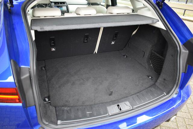 Jaguar E-Pace 2.0 P200 AWD R-Dynamic S | 360° Camera | Navigatie | Panoramadak | Stoelverwarming |