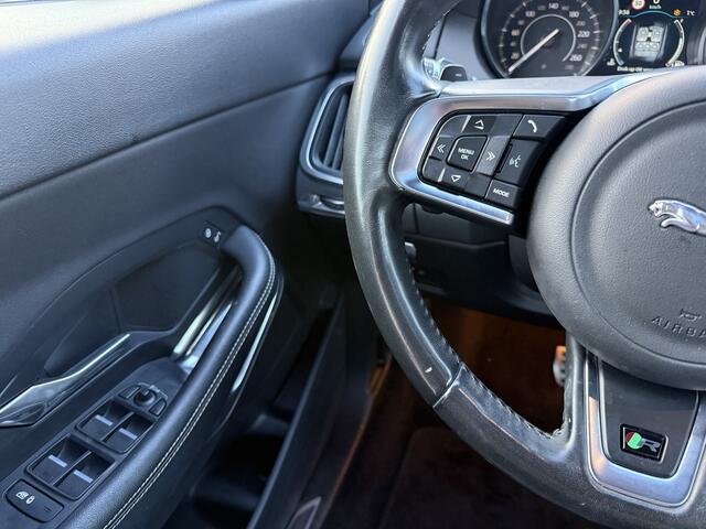 Jaguar E-Pace 2.0 P250 AWD S Aut., Pano | Camera | Navi & Carplay