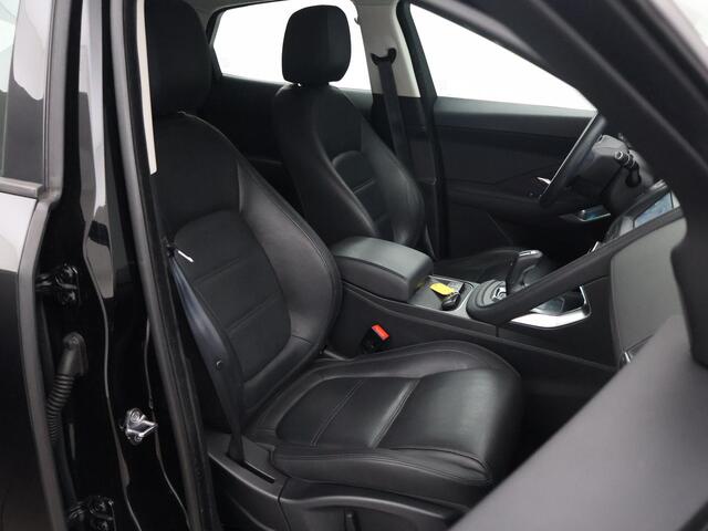 Jaguar E-Pace 2.0 P200 AWD S + CARPLAY | AFN. TREKHAAK | STANDKACHEL | LEDER | CAMERA