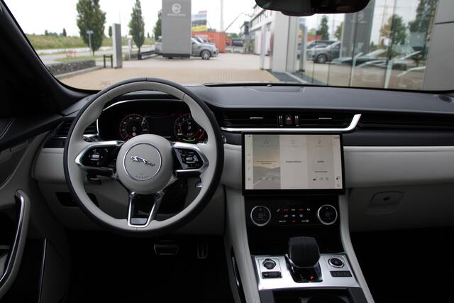 Jaguar F-PACE 2.0 P400e PHEV R-Dynamic SE