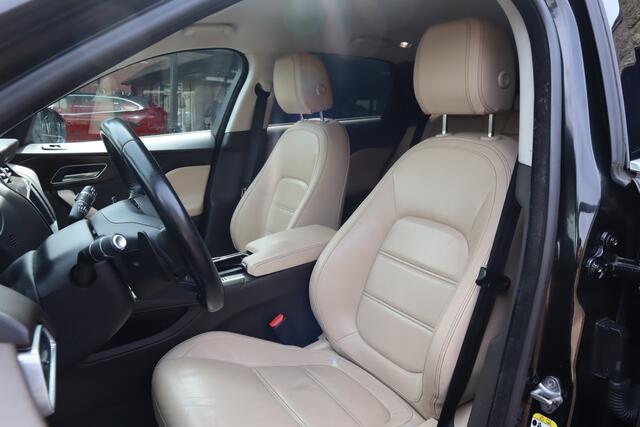 Jaguar F-PACE 3.0 Portfolio AWD 30d Navigatie | Leder | bi- Xenon | LM 22 inch |