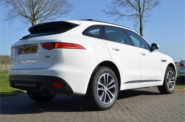 Jaguar F-PACE 2.5t AWD R-Sport Pano | Trekhaak elektr | Leer | Elektr stoelen | Alcantara hemel | Sfeerverlichting | Carplay | NL auto