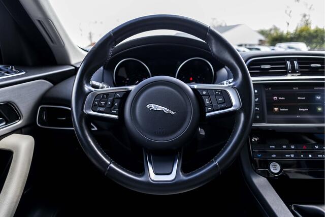 Jaguar F-PACE 2.0 R-Sport E-Performance 20d | Pano | Stoelv voor & achter |