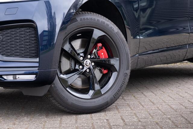 Jaguar F-PACE 2.0 P400e PHEV R-Dynamic S / Cold Climate Pack / Driver Assist pack