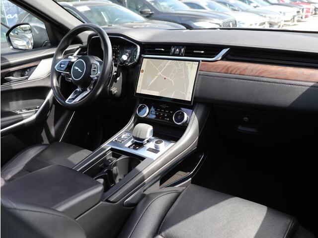Jaguar F-PACE 2.0 P400e PHEV S I Panoramadak I Leder I Meridian