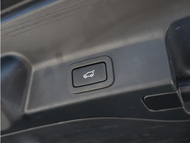 Jaguar F-PACE 2.0 P400e PHEV S I Panoramadak I Leder I Meridian