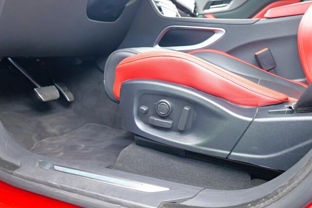 Jaguar F-PACE 3.0 S AWD 30d | Pano | Schnitzer | Leer | Meredian | Trekhaak