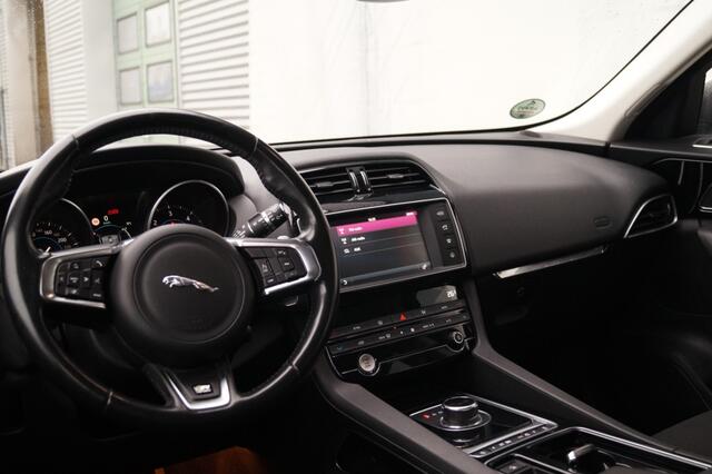 Jaguar F-PACE 2.0d 180pk Automaat AWD R-Sport Business Pack