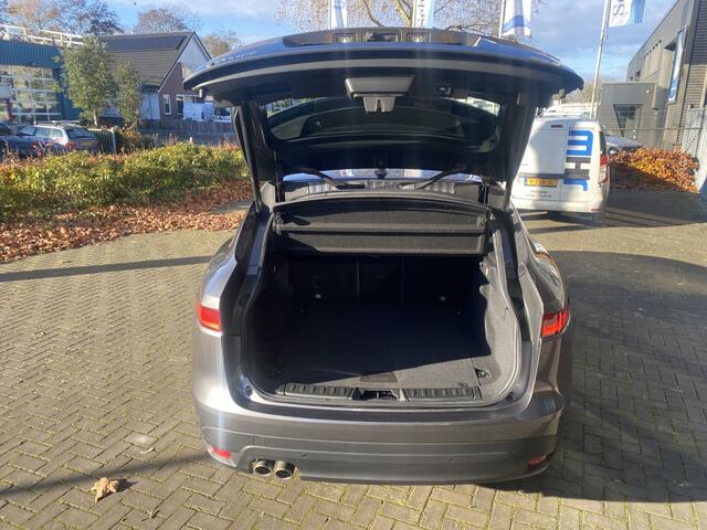 Jaguar F-PACE 2.0 Prestige AWD 20d