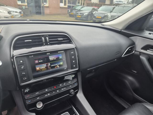 Jaguar F-PACE 2.0 Portf. AWD 20d
